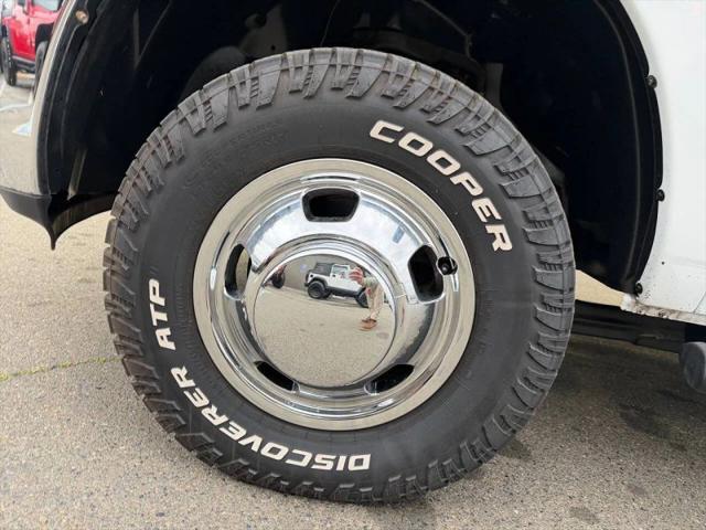 2017 Ram 3500 Tradesman Crew Cab 4x4 8' Box