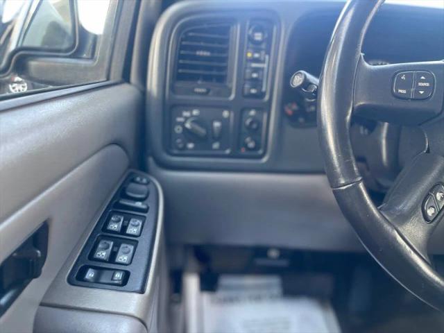 2005 Chevrolet Avalanche LS