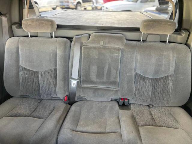 2005 Chevrolet Avalanche LS