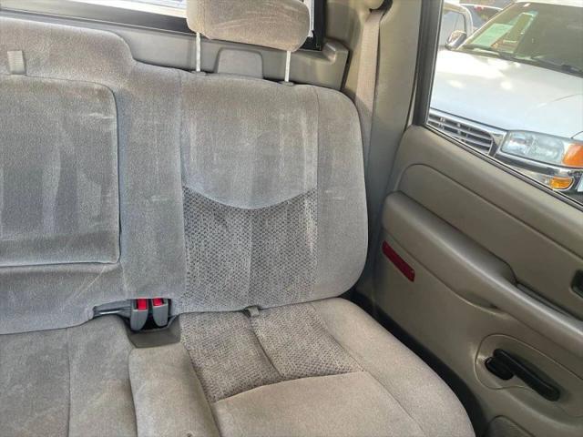 2005 Chevrolet Avalanche LS