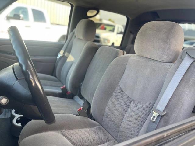 2005 Chevrolet Avalanche LS