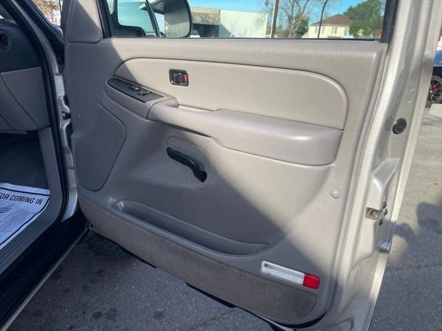 2005 Chevrolet Avalanche LS