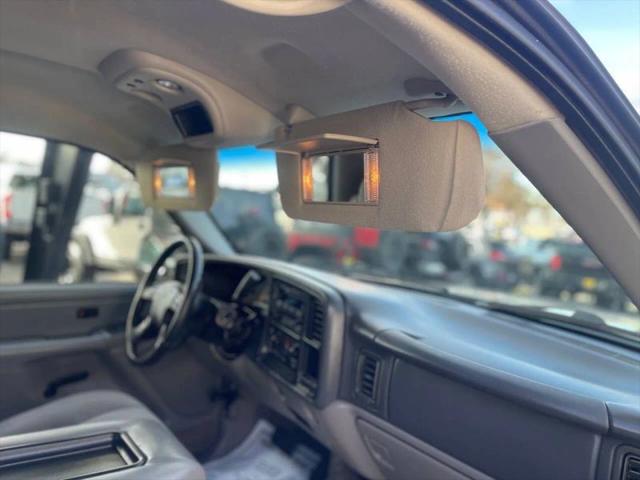 2005 Chevrolet Avalanche LS
