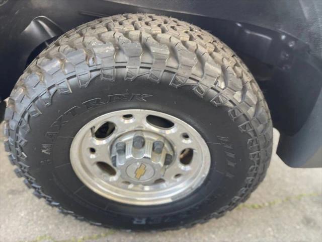 2005 Chevrolet Avalanche LS