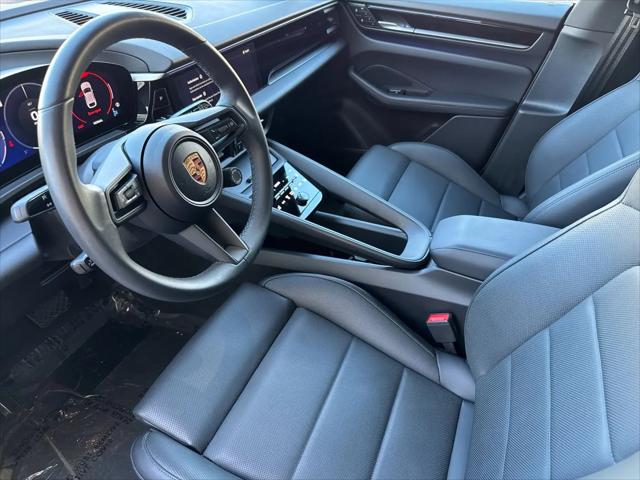 2025 Porsche Macan Electric 4