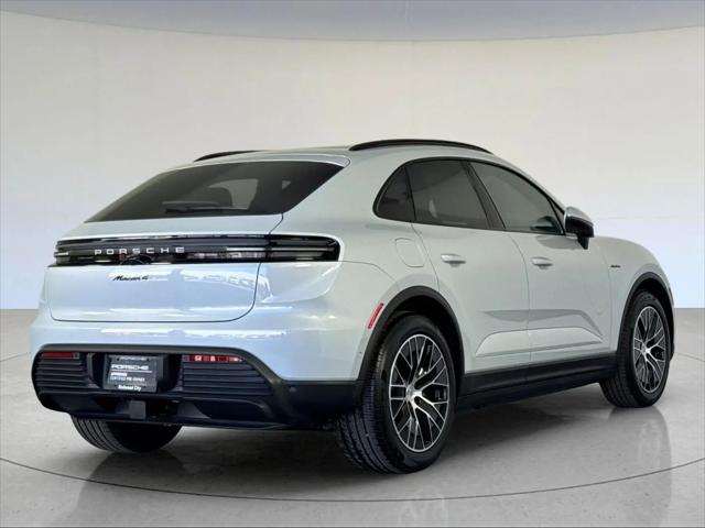 2025 Porsche Macan Electric 4