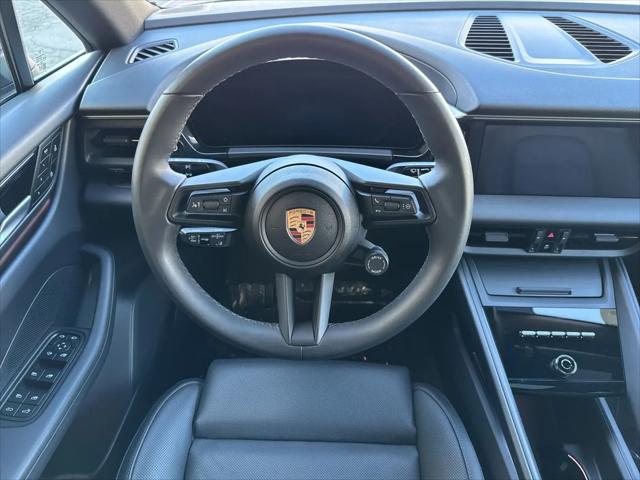 2025 Porsche Macan Electric 4