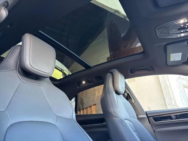 2025 Porsche Macan Electric 4