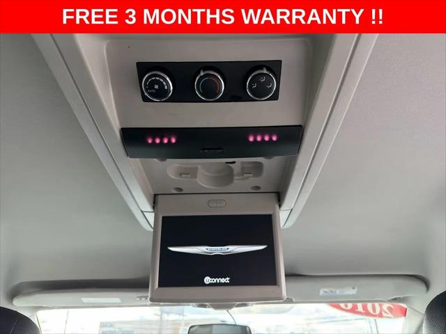 2016 Chrysler Town & Country Touring