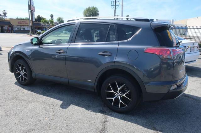 2017 Toyota RAV4 Hybrid SE