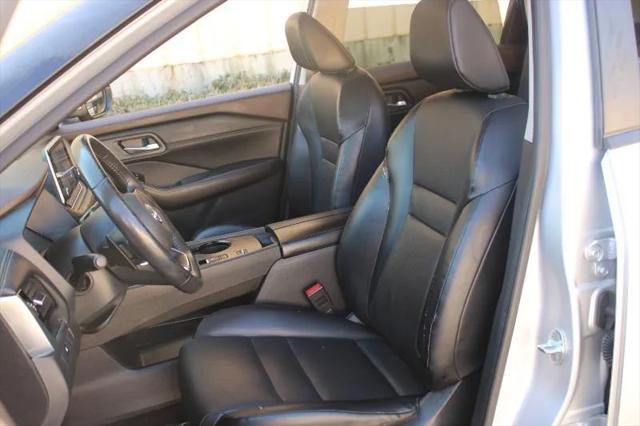 2022 Nissan Rogue SV FWD