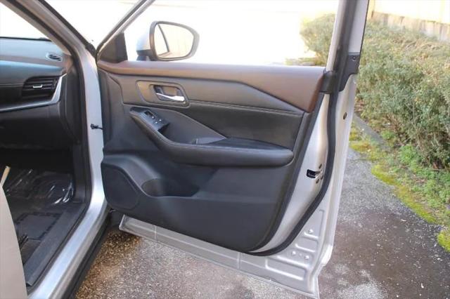 2022 Nissan Rogue SV FWD