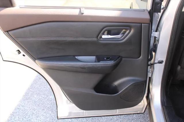 2022 Nissan Rogue SV FWD