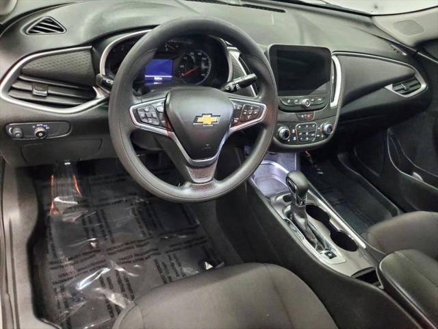 2022 Chevrolet Malibu FWD LT