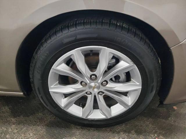 2022 Chevrolet Malibu FWD LT