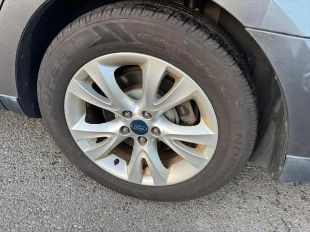 2012 Ford Taurus SEL
