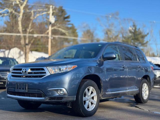 2011 Toyota Highlander SE V6 for sale in Stoughton, MA