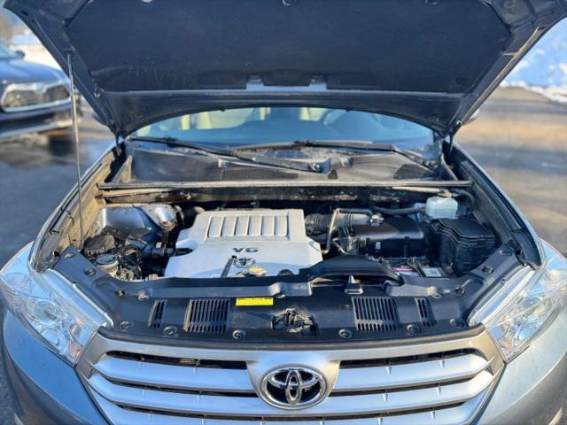 2011 Toyota Highlander SE V6