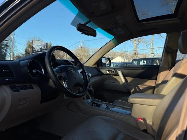 2011 Toyota Highlander SE V6
