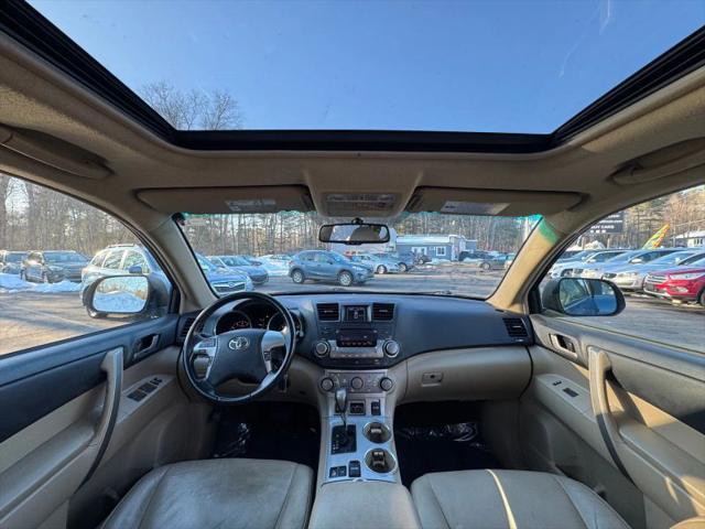 2011 Toyota Highlander SE V6