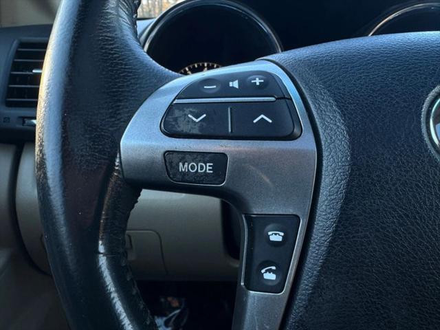 2011 Toyota Highlander SE V6