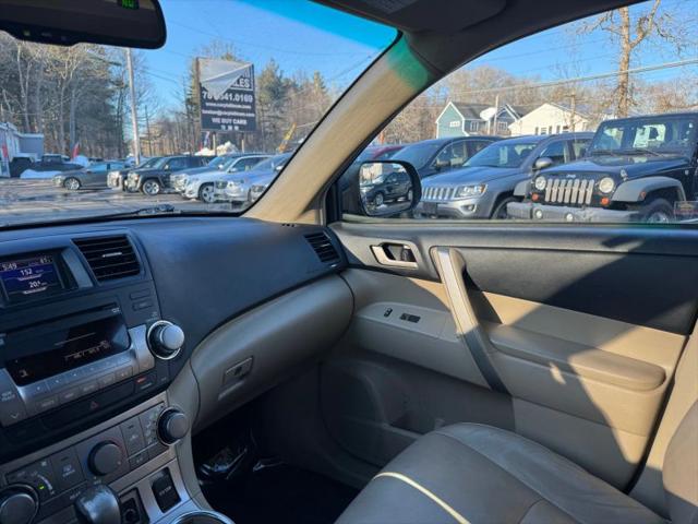 2011 Toyota Highlander SE V6