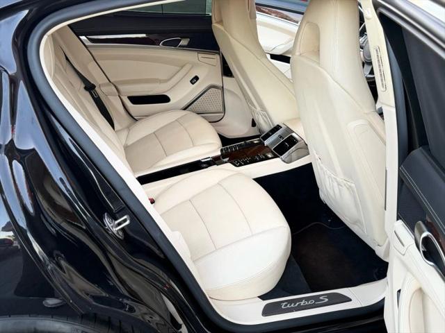 2012 Porsche Panamera Turbo S