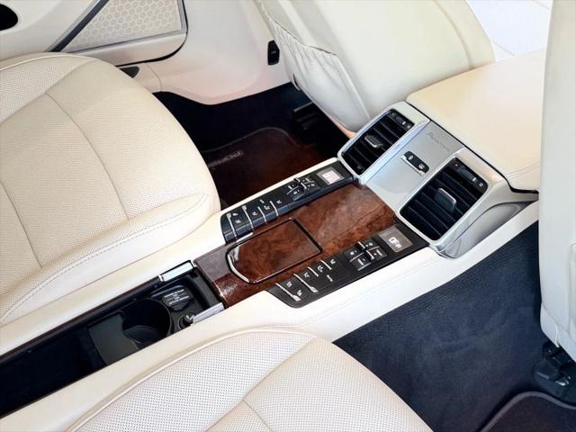 2012 Porsche Panamera Turbo S
