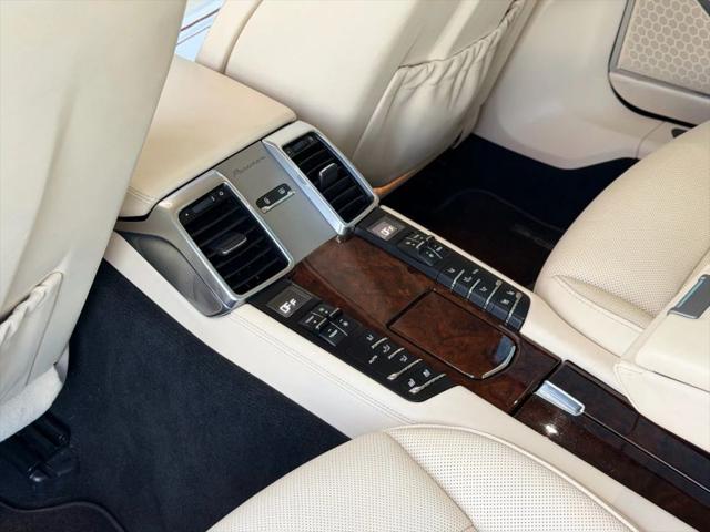 2012 Porsche Panamera Turbo S