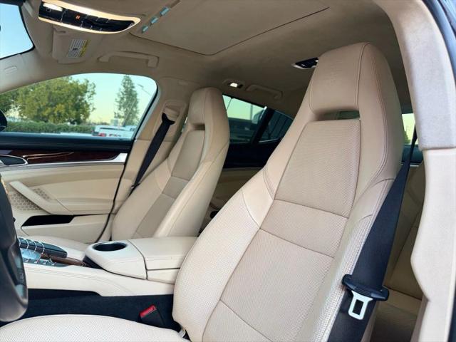 2012 Porsche Panamera Turbo S