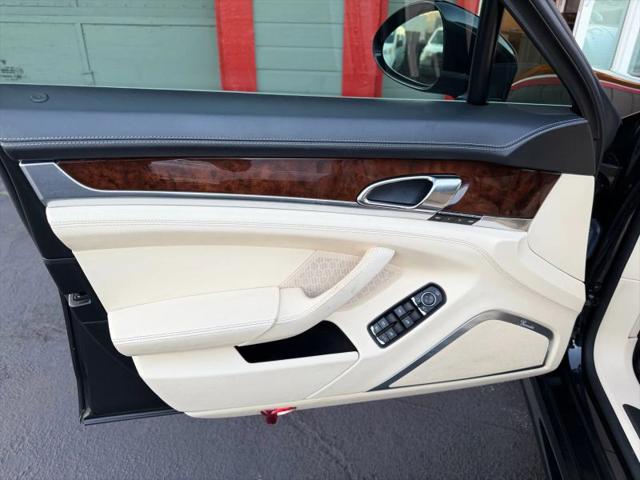 2012 Porsche Panamera Turbo S