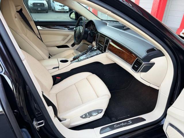 2012 Porsche Panamera Turbo S