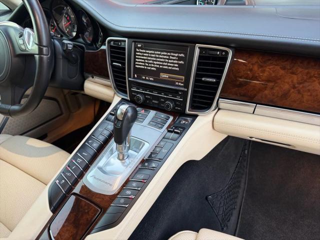 2012 Porsche Panamera Turbo S