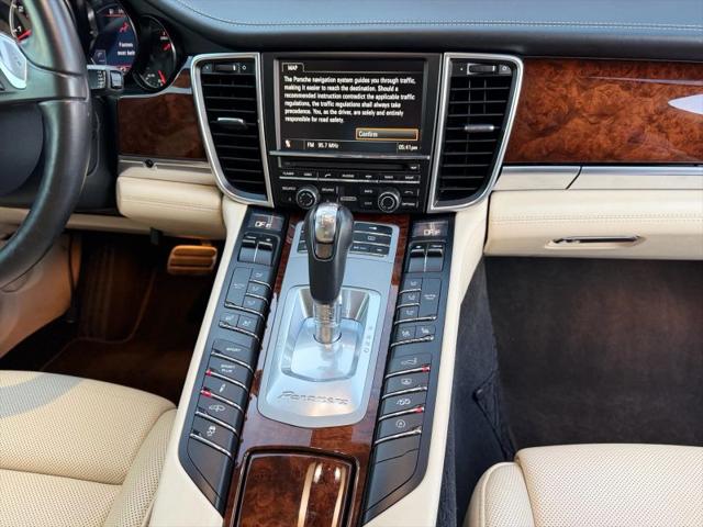 2012 Porsche Panamera Turbo S