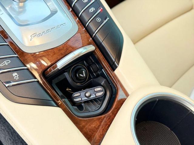 2012 Porsche Panamera Turbo S
