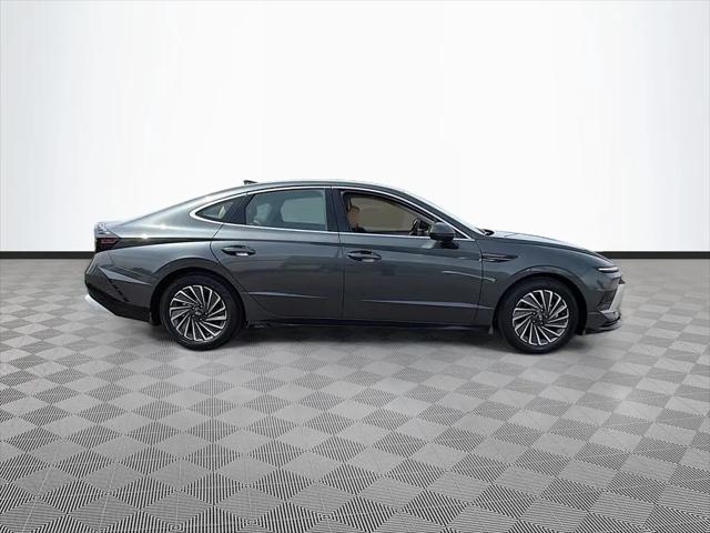2026 Hyundai Sonata Hybrid Limited