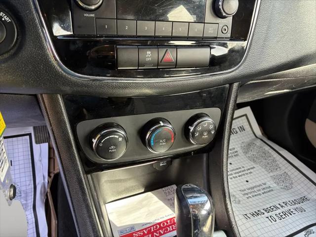 2013 Chrysler 200 LX