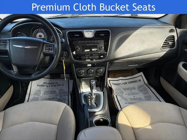 2013 Chrysler 200 LX