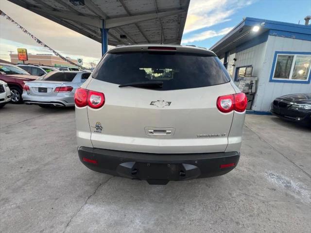 2011 Chevrolet Traverse 2LT