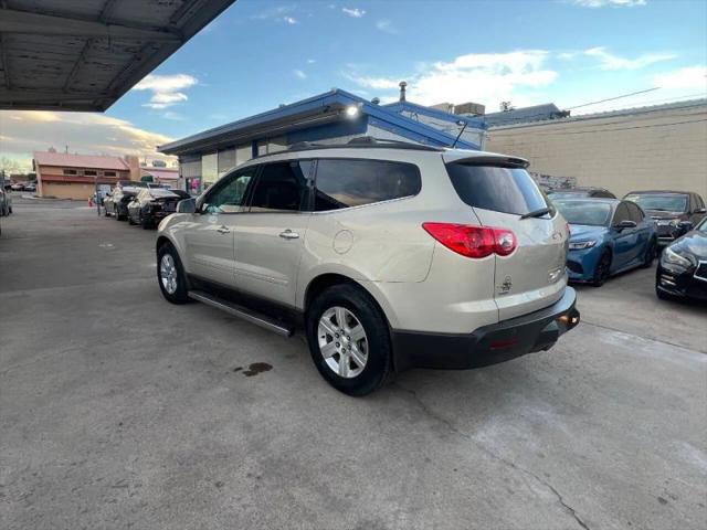2011 Chevrolet Traverse 2LT