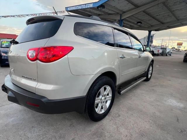 2011 Chevrolet Traverse 2LT