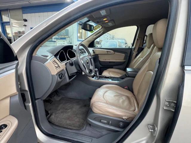 2011 Chevrolet Traverse 2LT