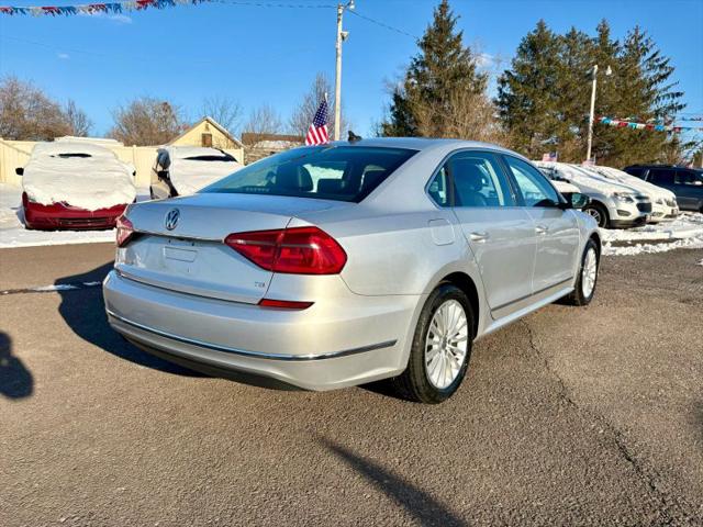 2016 Volkswagen Passat 1.8T SE