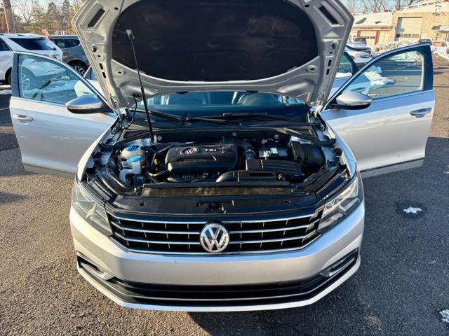 2016 Volkswagen Passat 1.8T SE