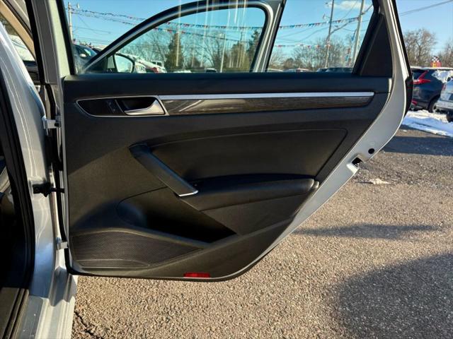 2016 Volkswagen Passat 1.8T SE