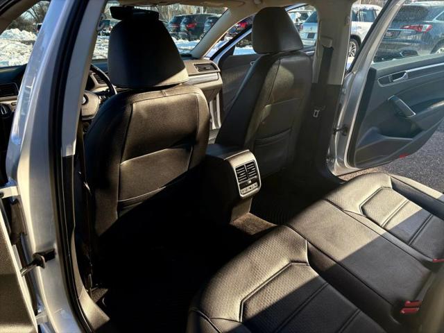 2016 Volkswagen Passat 1.8T SE