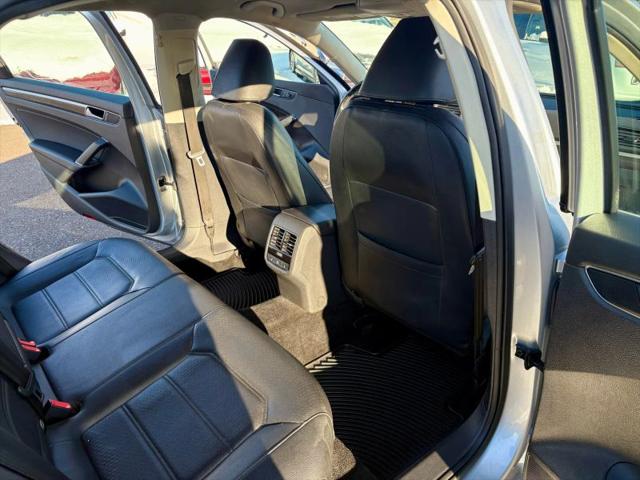 2016 Volkswagen Passat 1.8T SE