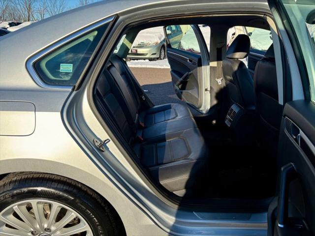 2016 Volkswagen Passat 1.8T SE