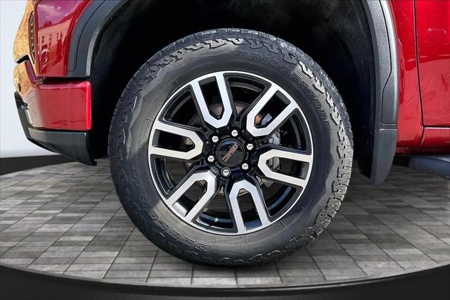 2025 GMC Sierra 1500 4WD Crew Cab Short Box AT4