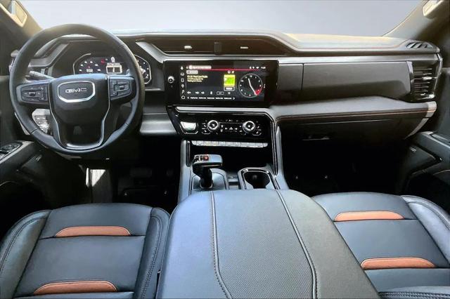 2025 GMC Sierra 1500 4WD Crew Cab Short Box AT4
